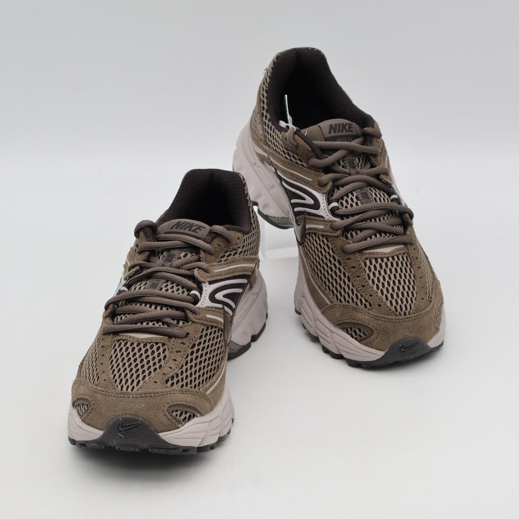 IQ4924-004 Nike Air Max Moto 2K Железный камень Колледж Серый Бархатно-коричневый (Мужской)