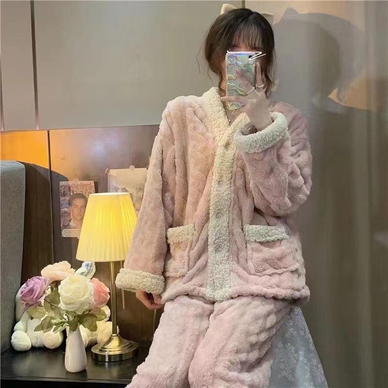 Women's Coral Fleece Pajama Set - Autumn/Winter Flannel Cardigan Style