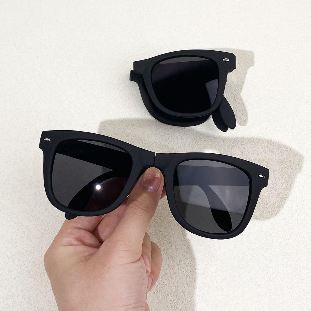 Folding Sunglasses for ladies Men Trendy Designer Foldable Shade Portable UV Protection Sun Glasses for daily use