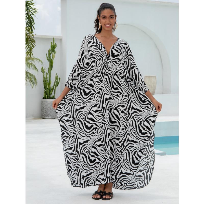 Plus Size Boho Cover Up, Women's Plus Painting Print Bat Sleeve V Neck Split Hem Maxi Cover Up Dress