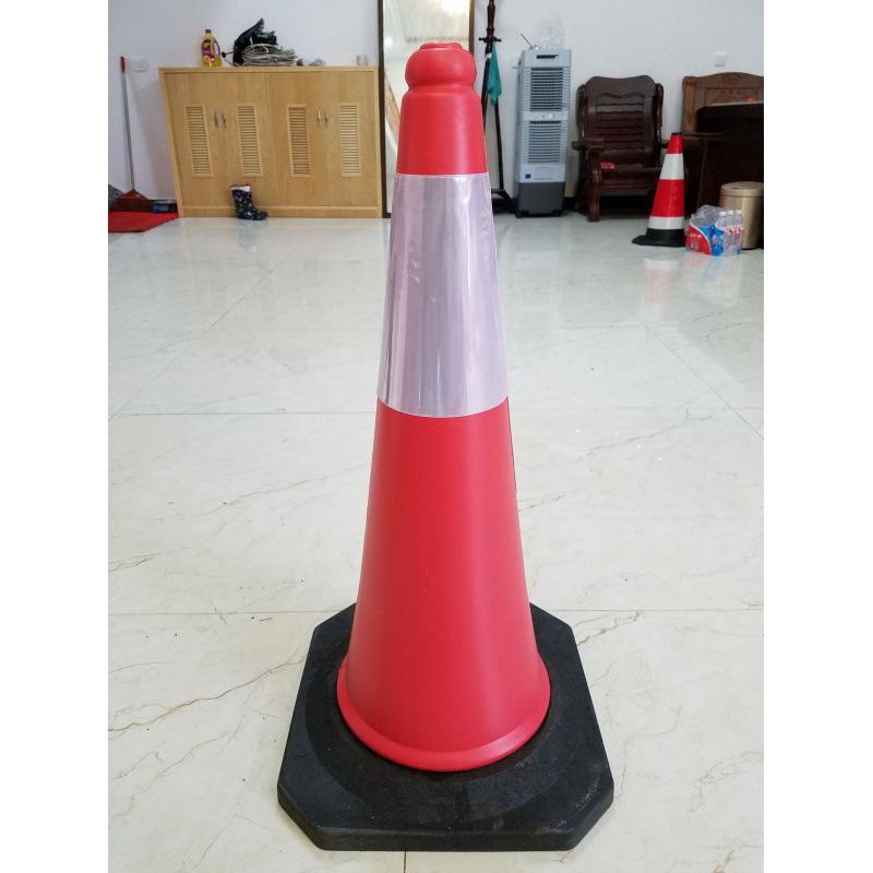 75cm Reflective Traffic Cone for Road Emergencies and Highway Intersections