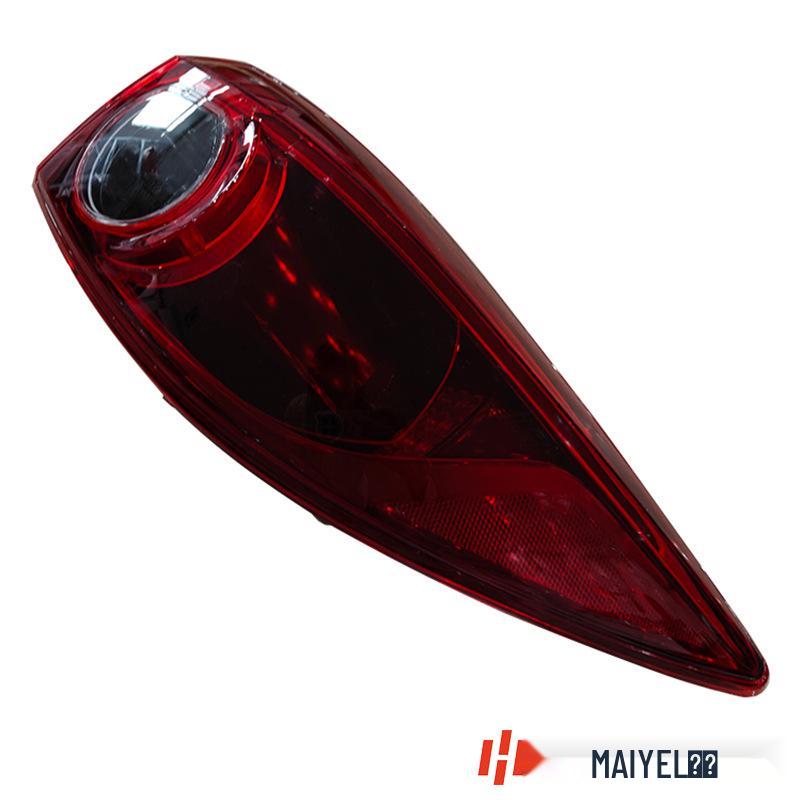 Внешний задний фонарь Mazda Axela3 (2014-2018)