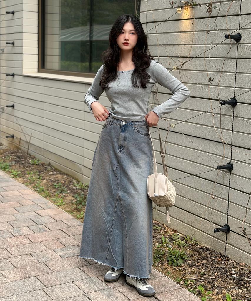 Road Road Maxi Denim Cutoff A-Line Long Skirt (Medium Blue)