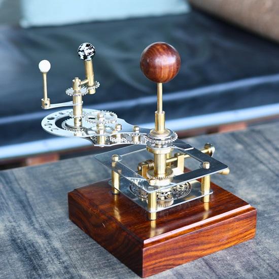 25.4 Cm Orrery Luxury Home Décor Solar System Model Perfect House Warming Gift, Gift for Husband, Tellurion, Elegant Functional Décor Masterpiece