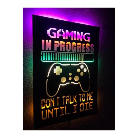 Деревянный стол со светодиодной подсветкой в ​​процессе игры