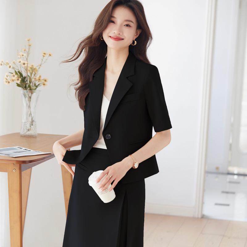 Женский черный приталенный летний блейзер с короткими рукавами