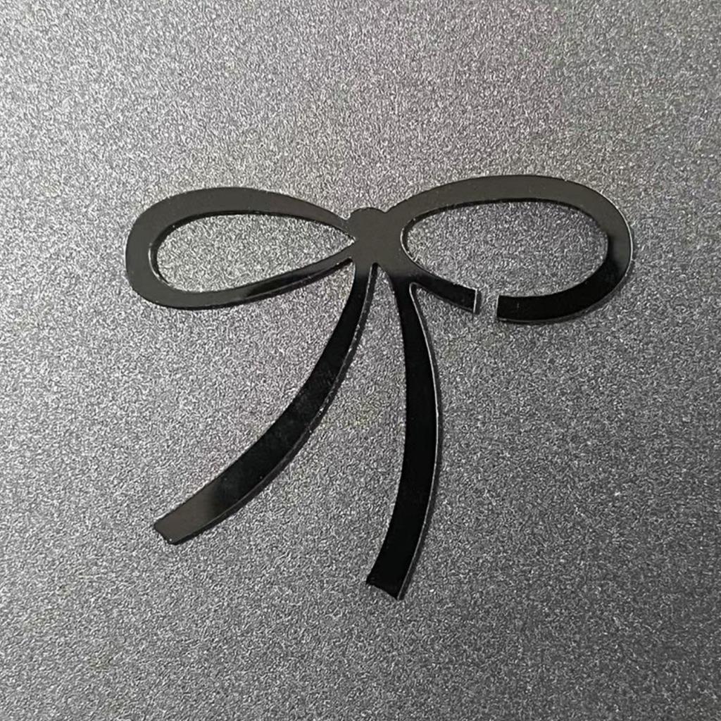 50 шт. Стильные бирки для напитков с бантиком, акриловые шармы для бокалов в виде галстука-бабочки для украшения девичника, дня рождения, свадебной вечеринки