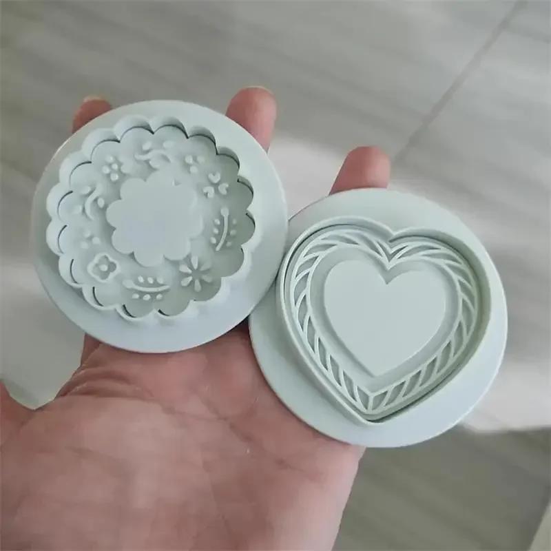 4 шт./набор 3D Формочки для печенья Пищевой ABS Рождественские Украшения Формы Милый Мультяшный Нажимной Тип Форма для Печенья Инструмент для Выпечки