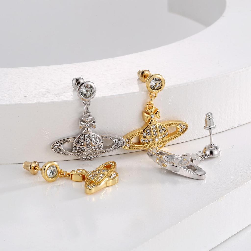 Стильные 3D серьги Сатурн из циркона с иглой из серебра 925 пробы