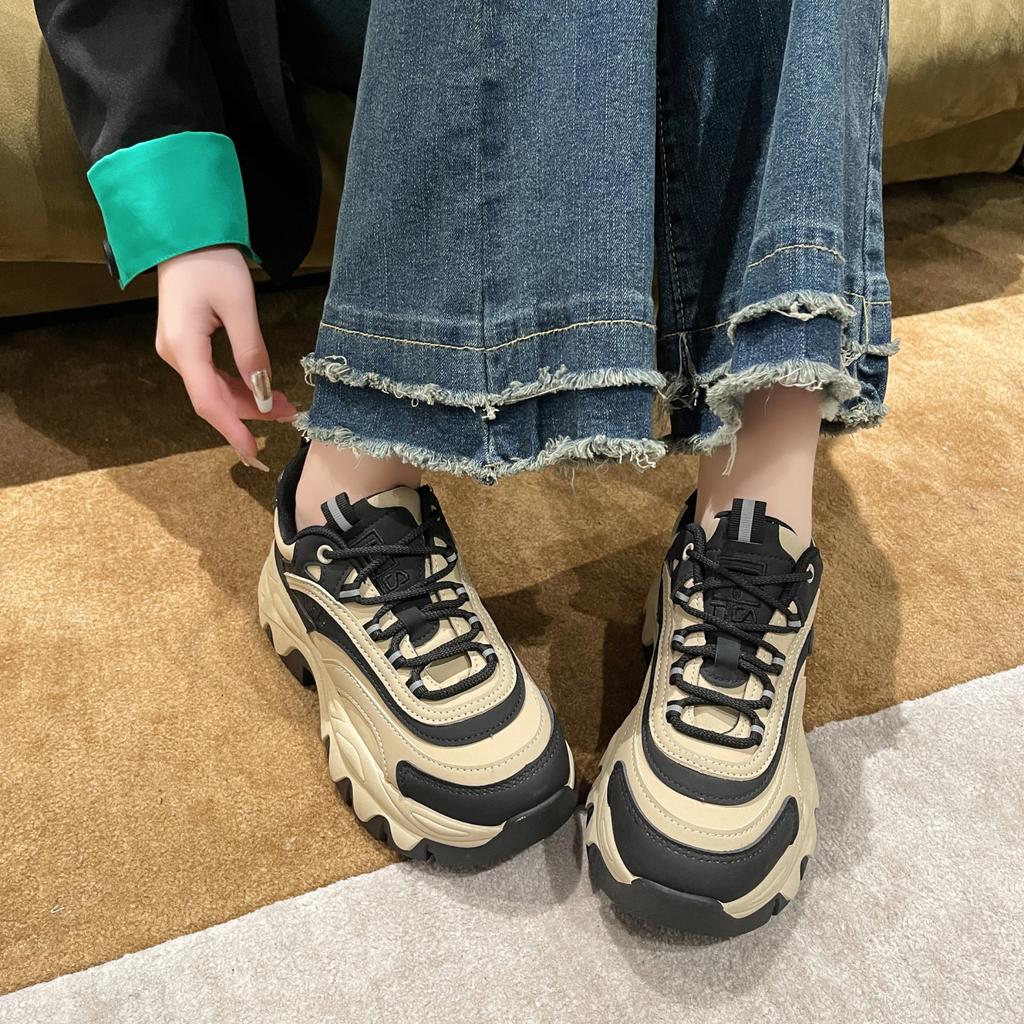 Кроссовки женские повседневные туфли модные увеличивающие рост толстые подошвы пружинная платформа женские массивные кроссовки 2024