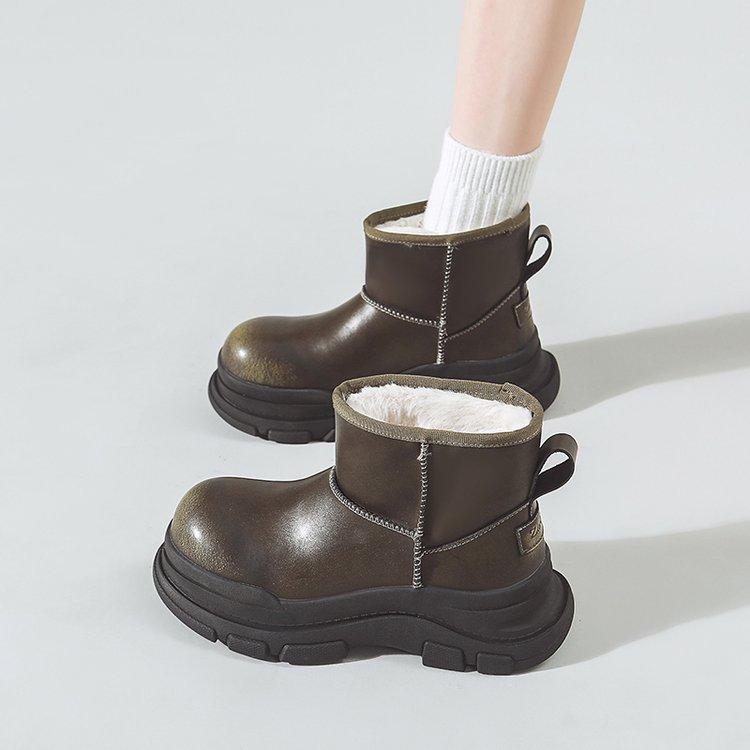 Водонепроницаемые и нескользящие модные теплые зимние ботинки на толстой подошве для женщин 2025 новые короткие бархатные утепленные хлопковые ботинки большого размера для женщин