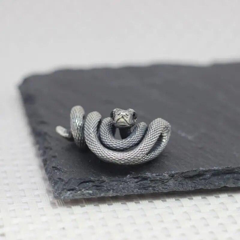 Retro Ethnic Chinese Zodiac Dragon Pendant Gold Color Necklace Men and Women Punk Style Jewelry Gift