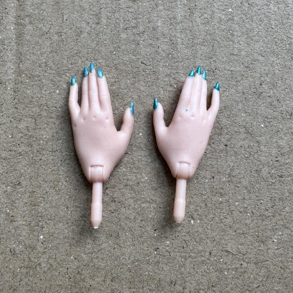 Кукла Старшая Сестра Запасные Руки Белая Коричневая Черная Кожа Части Куклы Оригинальные Аксессуары для Куклы 1/6 Украшения для Куклы