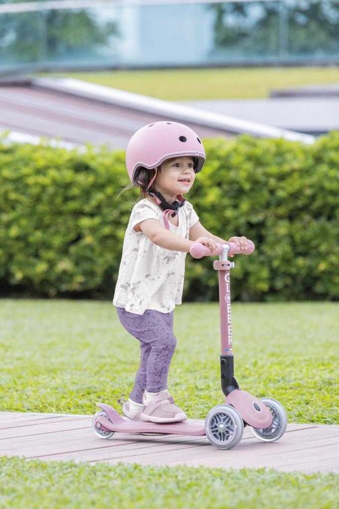 GLOBBER Kickboard для игр на открытом воздухе для детей, самокат Go Up ECO Berry WLGB694510