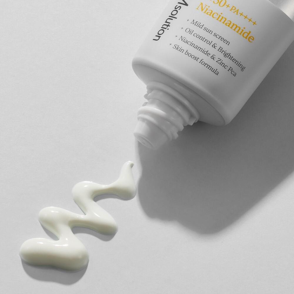 Skin Boost Niacinamide Sunscreen 50 ml / 1.69 fl .oz.