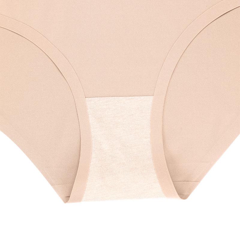 Plus Size Seamless Ice Silk Breathable Women's Sport Briefs with Cotton Crotch