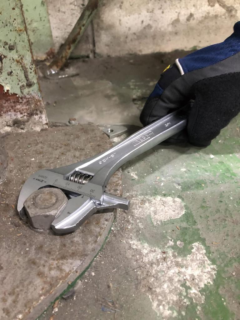 SIGNET Wrench 300mm Pipe/Adjustable 92WR-12 92WR-300