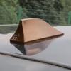 Автомобильная антенна «Акулий плавник» — усилитель радиосигнала на крыше