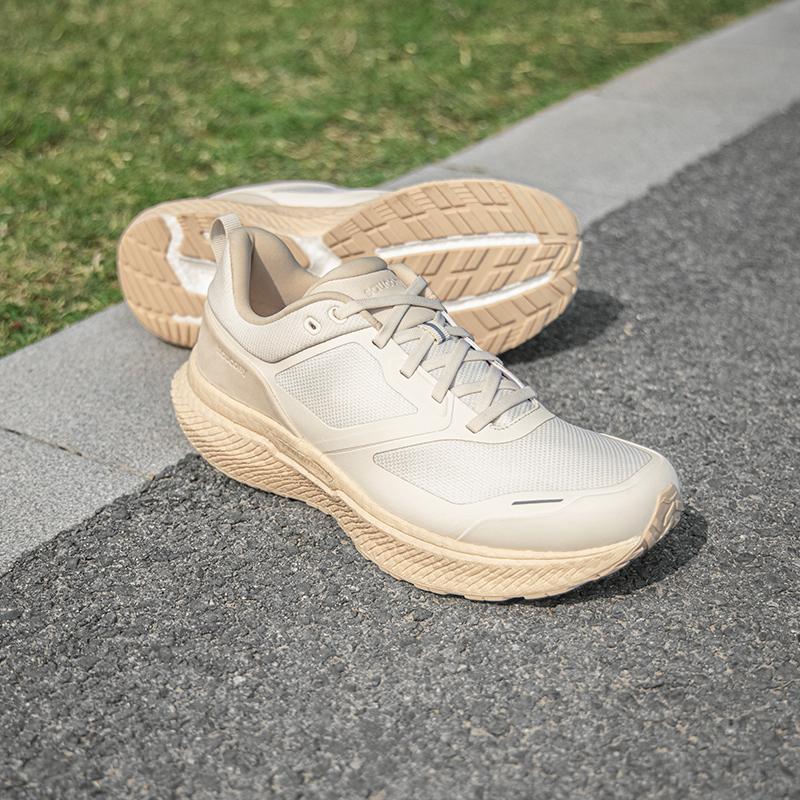 SAUCONY Triumph Cmt 2 Амортизация Удобная обувь для通勤 Нескользящая Амортизация Низкие кроссовки Кроссовки унисекс Белый S28239-1