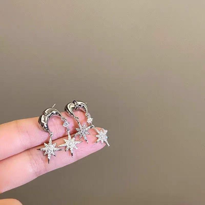 Роскошные универсальные серьги-пусеты в виде восьмиконечной звезды для женщин: Ювелирные изделия высокой моды и элегантного темперамента