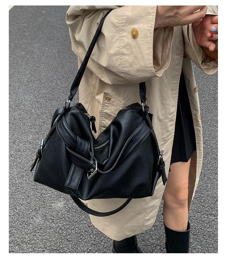 Large Capacity Motorcycle Tote Bag Women Faux Leather Shoulder Crossbody Handbag Casual Commuter Underarm Soft PU Travel Purse