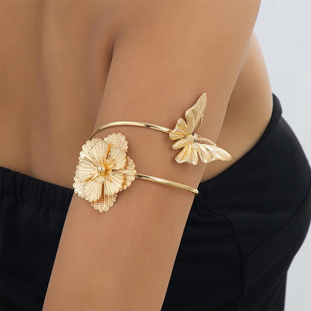 Design Sense Hollow Butterfly Flower Open Cuff Armband for Women Trendy Leaf Floral Geometric Arm Bracelet Party Body Jewelry