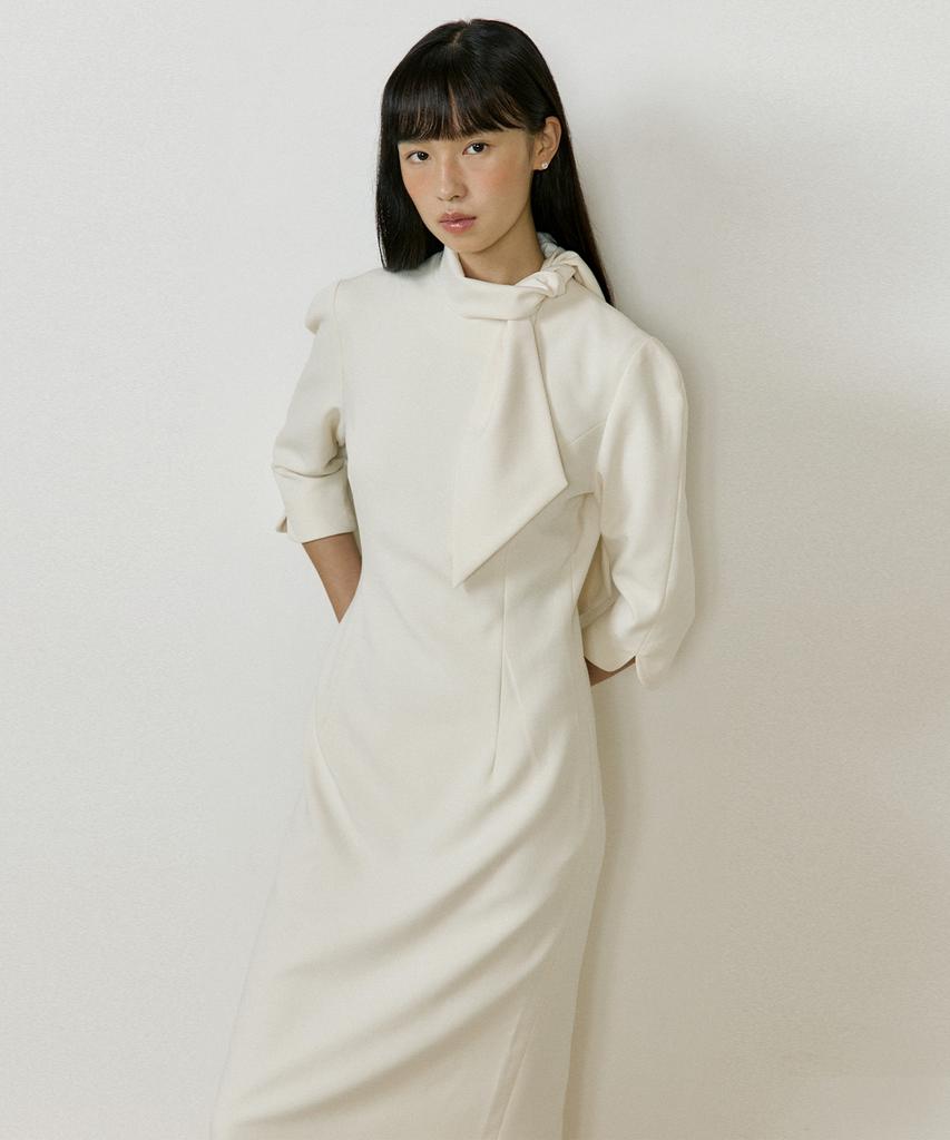 Lucirju Muffler One-Piece (Ivory)