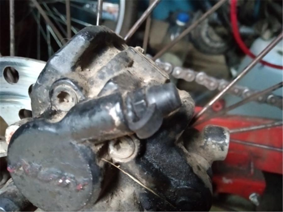 150 шт. Черные резиновые пылезащитные колпачки для винтов прокачки тормозов мотоциклов и скутеров 8 мм