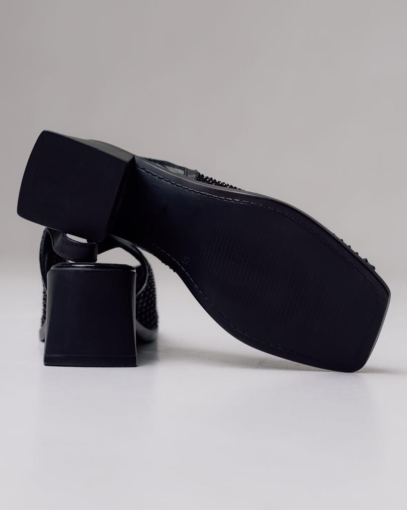 Босоножки на каблуке с сеткой Krula 19453 36 черные кожа