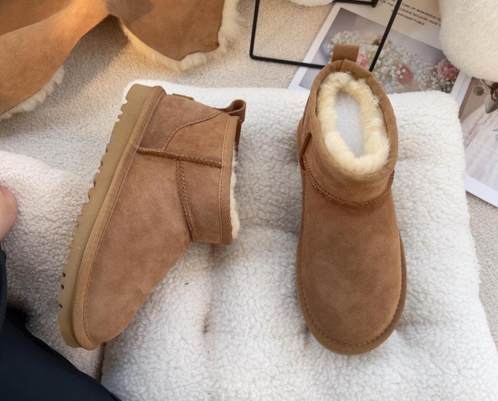 Мини угги из овчины Чжоу Дунъюй: Теплая, Толстая Шерсть, Нескользящий Зимний Стиль для Пар