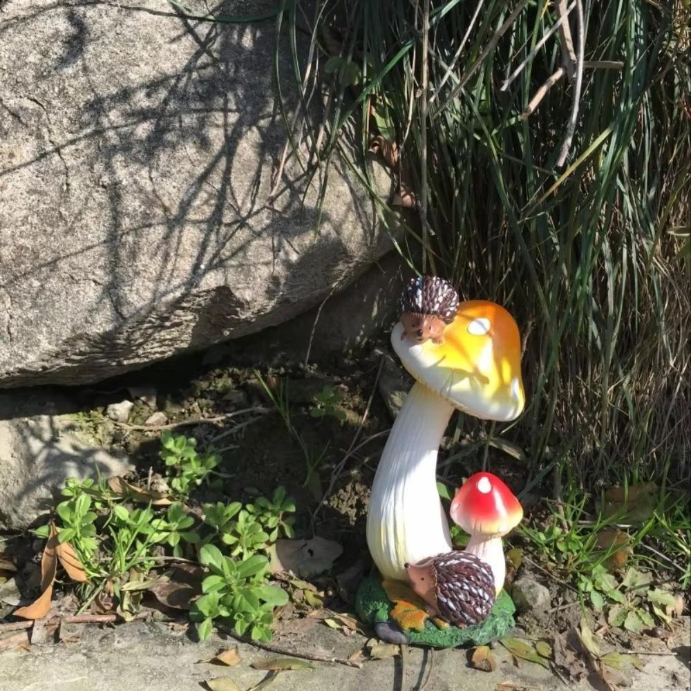 Simulation Pastoral Hedgehog Mushroom Ornaments Crafts Villa Courtyard Figurines Decoration