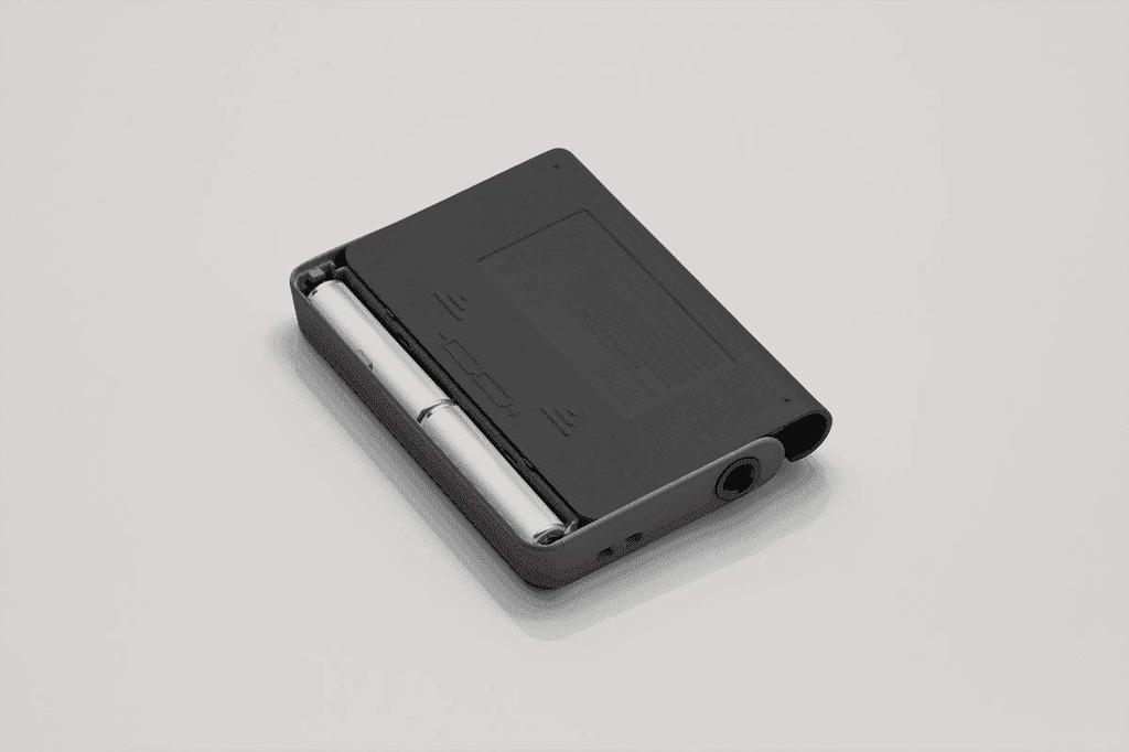 Тюнер KORG Идеально подходит для индивидуальных занятий гитарой и басом Плоская настройка Совместимость с длинными мензурами 200 часов непрерывной работы Легкий и компактный