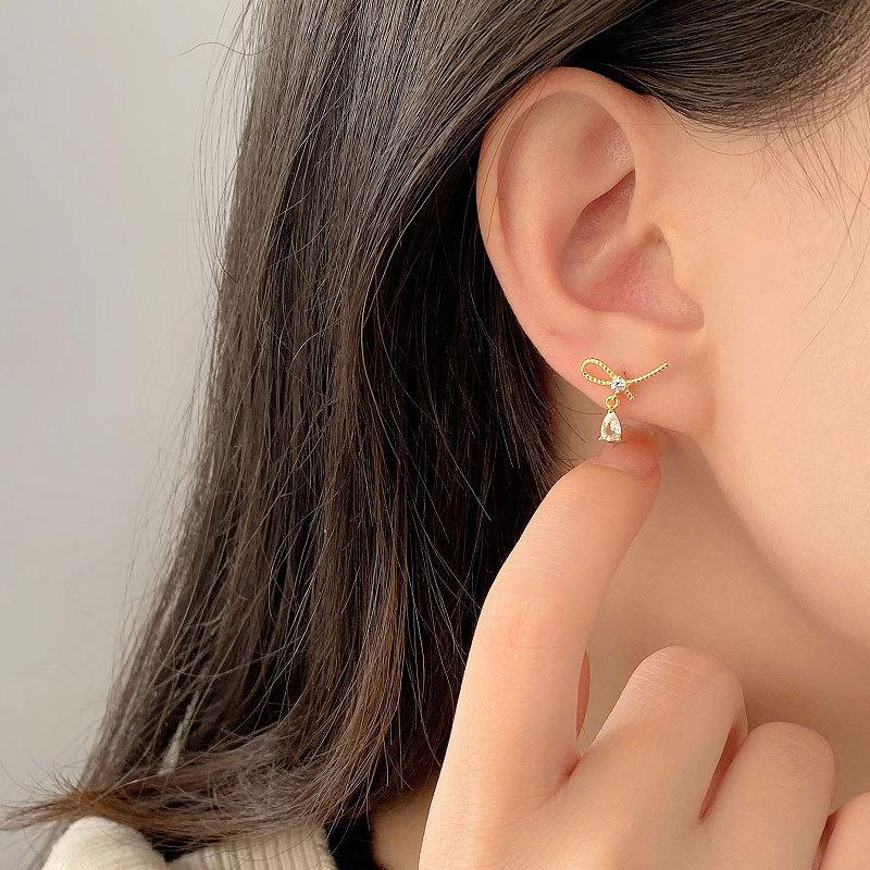 Серьги-капли с узелками, легкие, роскошные, высокого класса и изысканные, темпераментные, нишевые дизайнерские серьги, новый стиль