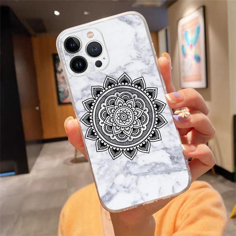 Phone Case For Iphone 14 13 12 11 Pro Max Xs Max Xr X 12mini 14 Plus Se Mandala Flower Totem Case Funda Capa Cell