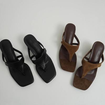 Мода 2025 Лето Новые Женские Шлепанцы с Перемычкой для Пальца на Высоком Каблуке Модные Платье Слайды Женские Уличные Вечерние Сандалии Женская Обувь