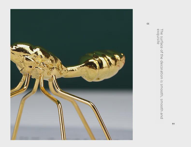 Golden Ant Ornaments: Elegant Desktop Home Decor, Retro Metal Crafts, Perfect Small Furnishings