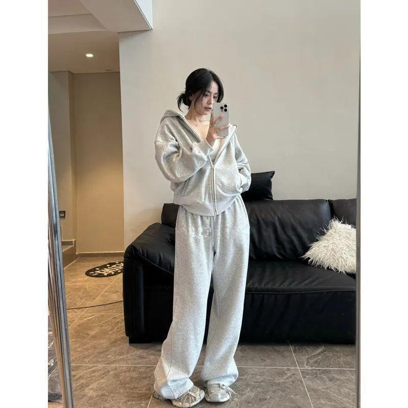 Простой однотонный повседневный спортивный костюм для женщин на осень и зиму, состоящий из куртки с капюшоном и брюк широкого кроя