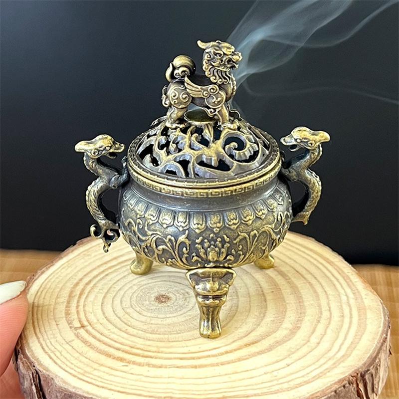 Традиционная азиатская металлическая курильница для благовоний с мотивами дракона и крышкой для выхода дыма