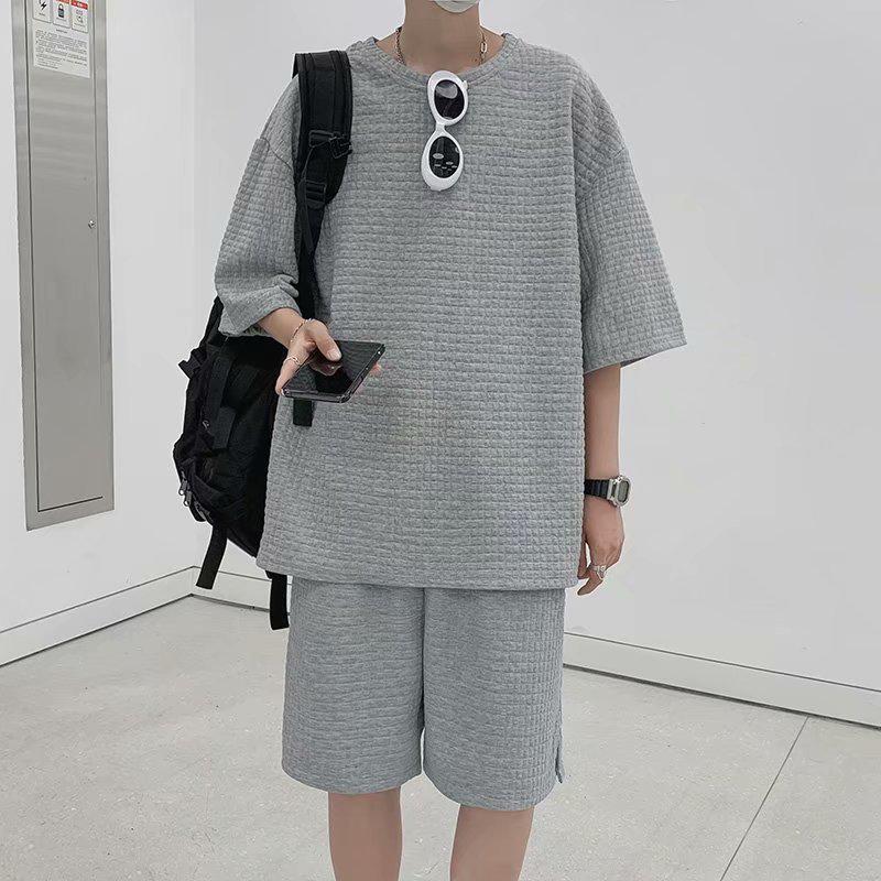 Мужской модный спортивный костюм из вафельной ткани с футболкой с короткими рукавами на лето