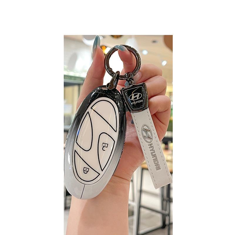 Чехол для ключа Hyundai Tucson L 2025: Полностью металлический корпус для новой модели 5-го поколения