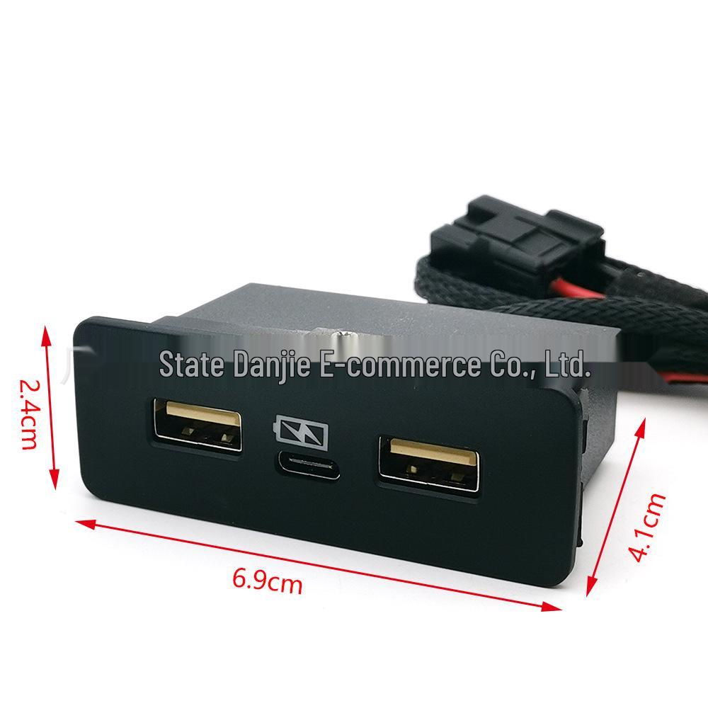 Автомобильное зарядное устройство Honda Civic/CRV/Accord Type R с двумя USB + PD Быстрая зарядка, 3 порта