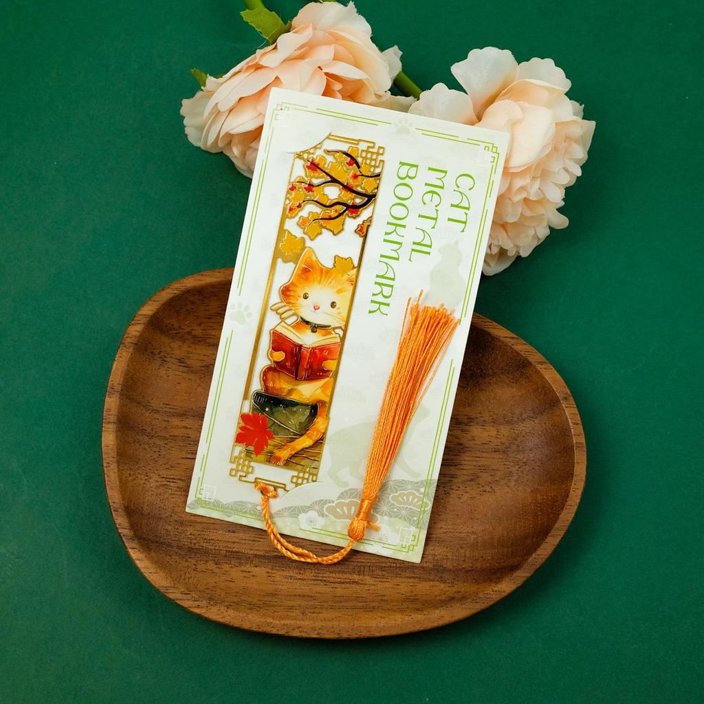 Милый кот Четыре сезона Китайская металлическая закладка - Культурный подарок, Креативный ажурный дизайн, Украшение для чтения и дневника.