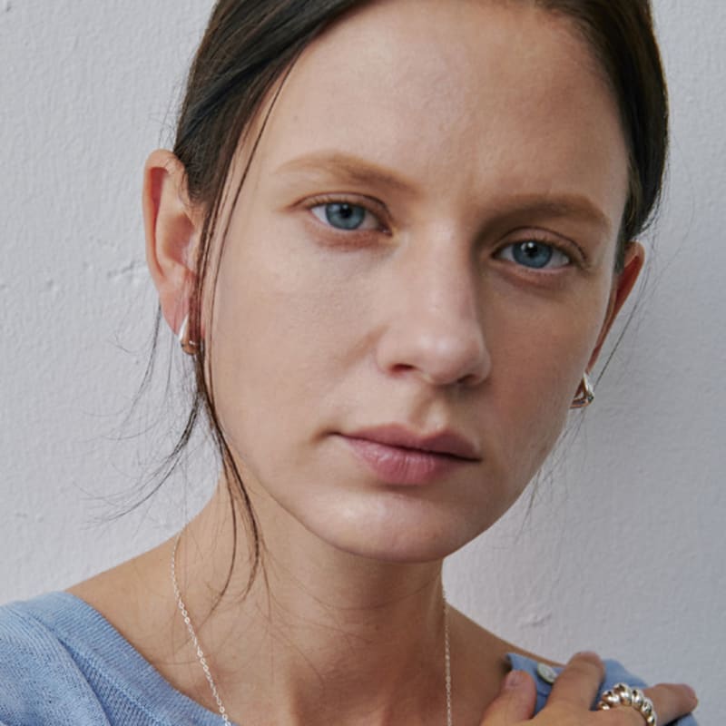 etrive Minimal Triangle Earrings