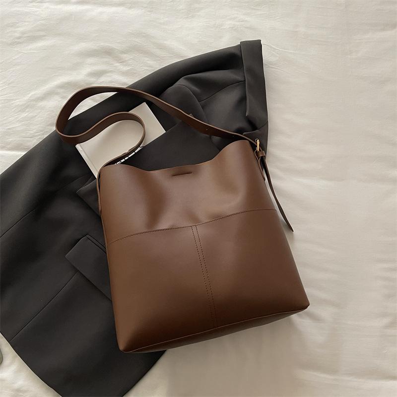 Сумка-ведро большой вместимости, женская сумка, ретро-мода, универсальная на плечо, сумка-мессенджер, осенняя нишевая, высококлассная сумка-тоут