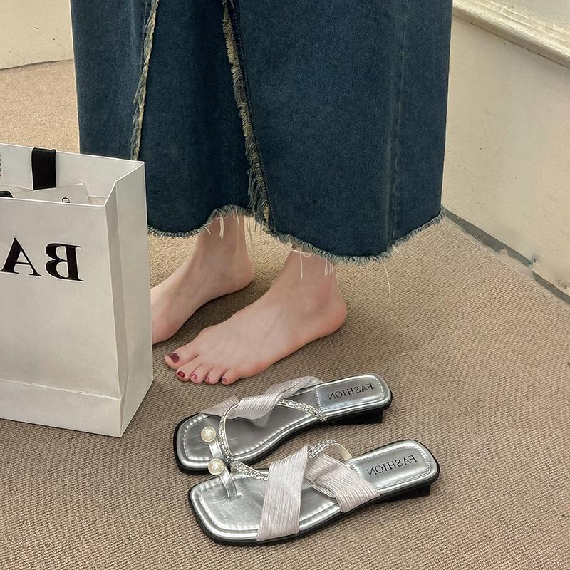 Низкие туфли женские тапочки повседневные пантофле блестящие шлепанцы резиновые шлепанцы роскошные новые желейные мягкие гавайские туфли на плоской подошве из искусственной кожи с блестками