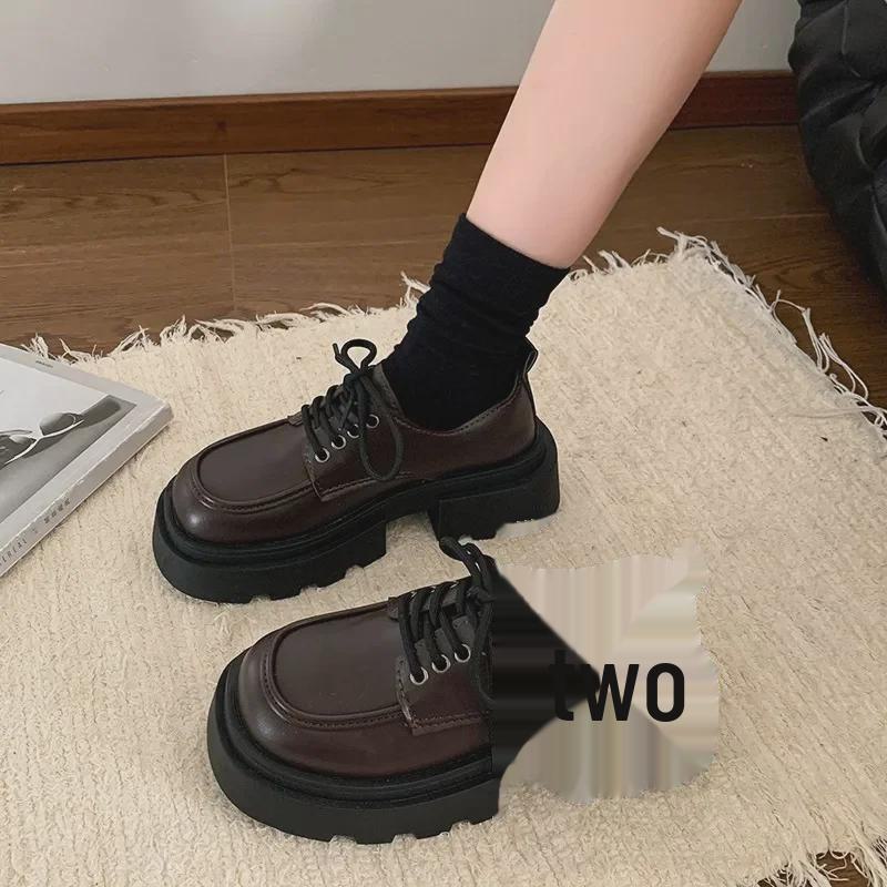 Женские черные кожаные мокасины Mary Jane 2024 года: Британский стиль на толстой подошве — идеально подходит для осенних юбок.