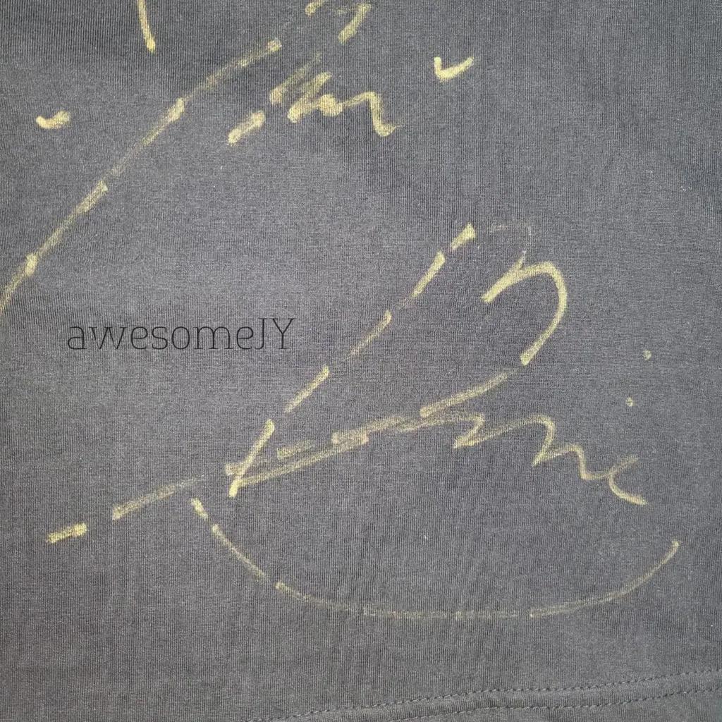 Футболка с автографом группы I-DLE Б/У