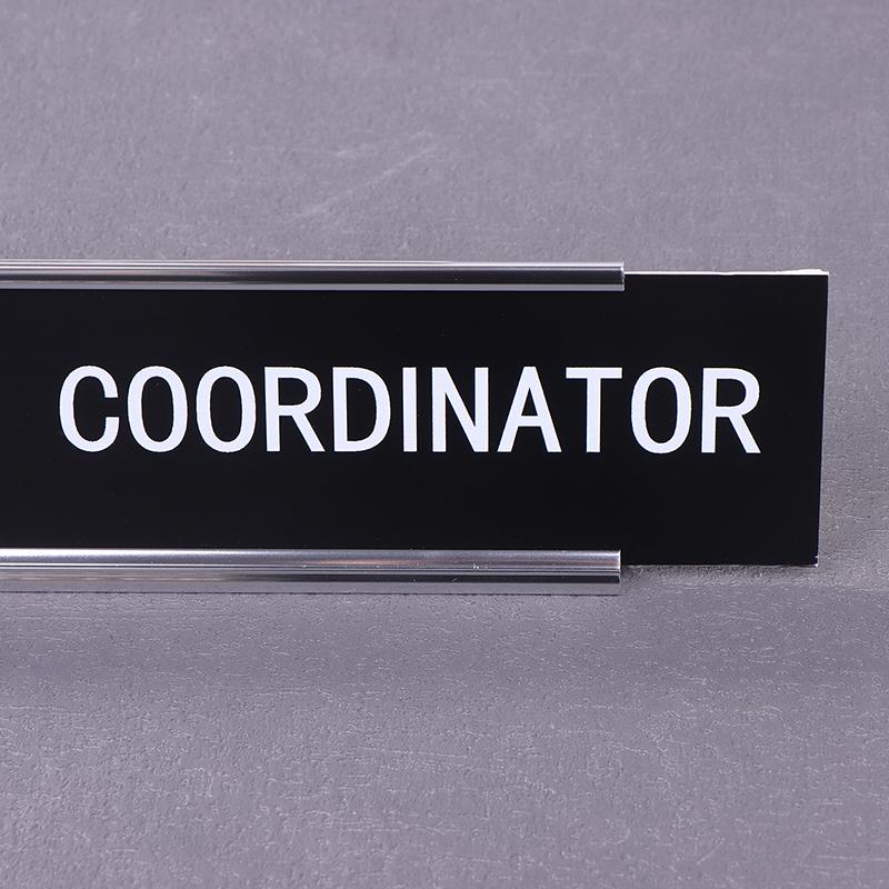 Карточка должности Координатор хаоса Офисный декор Настольная табличка Смешные таблички Рабочие принадлежности для женщин Металлическая именная табличка
