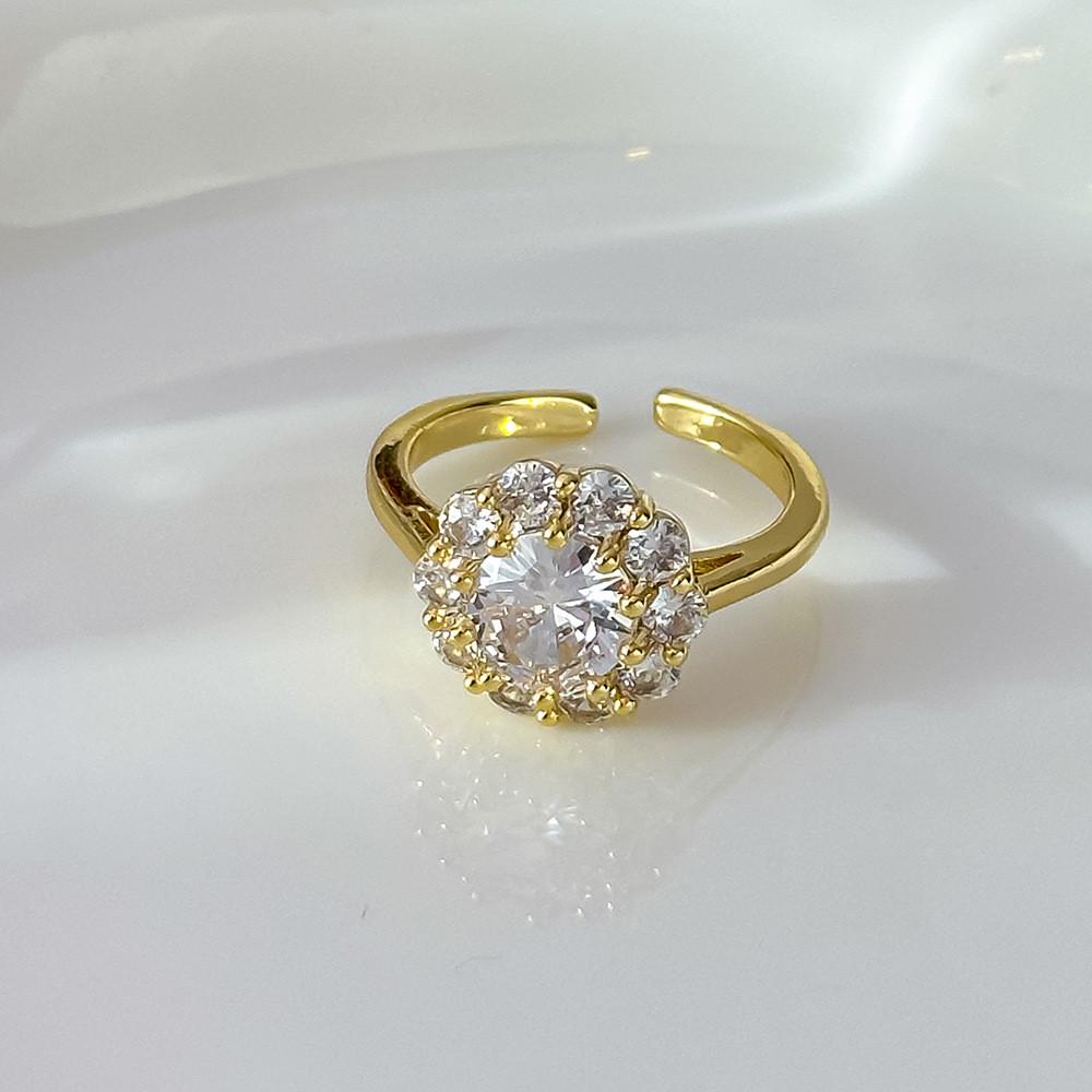 Copper Geometric Ring With Zircon Embellishments Perfect For Everyday Wear