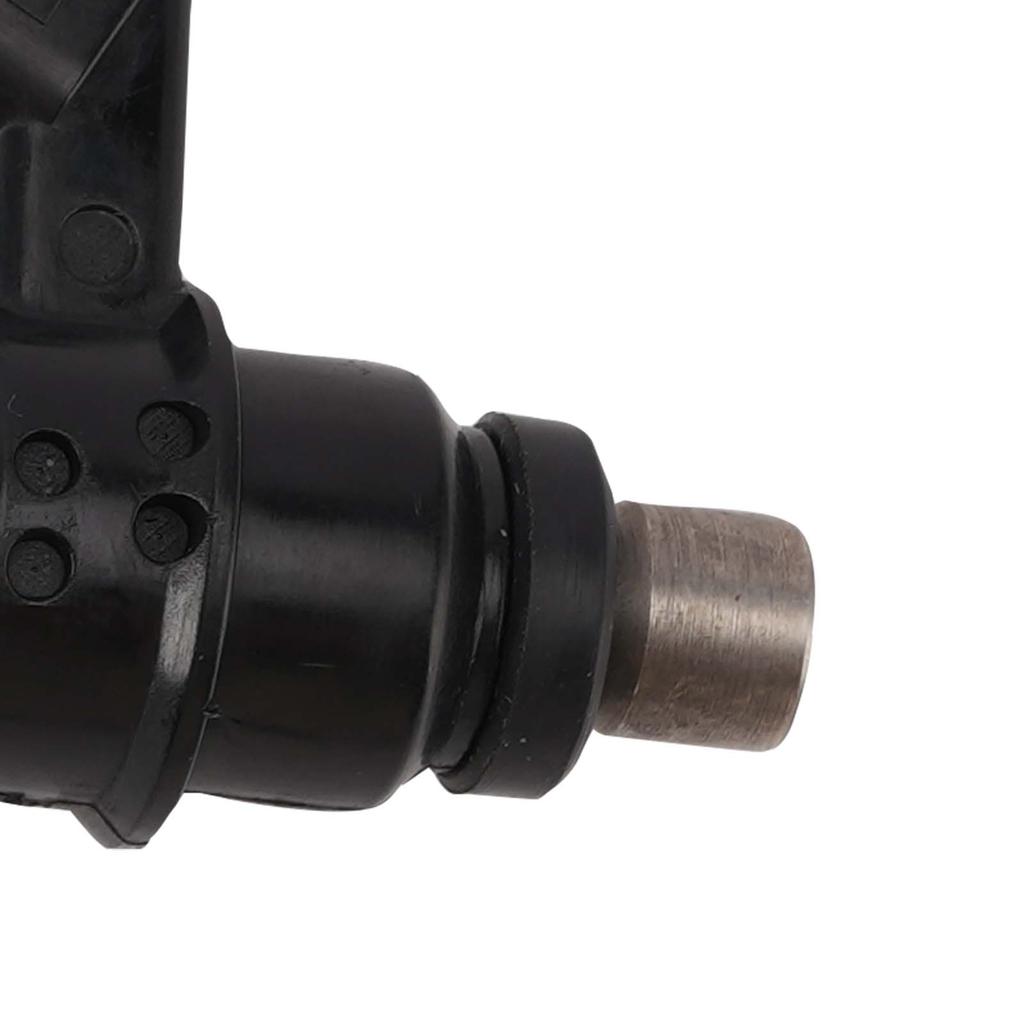 2PC Fuel Injectors 15710-26GA0 For Suzuki BOULEVARD C50 C50T M50 2007-2012